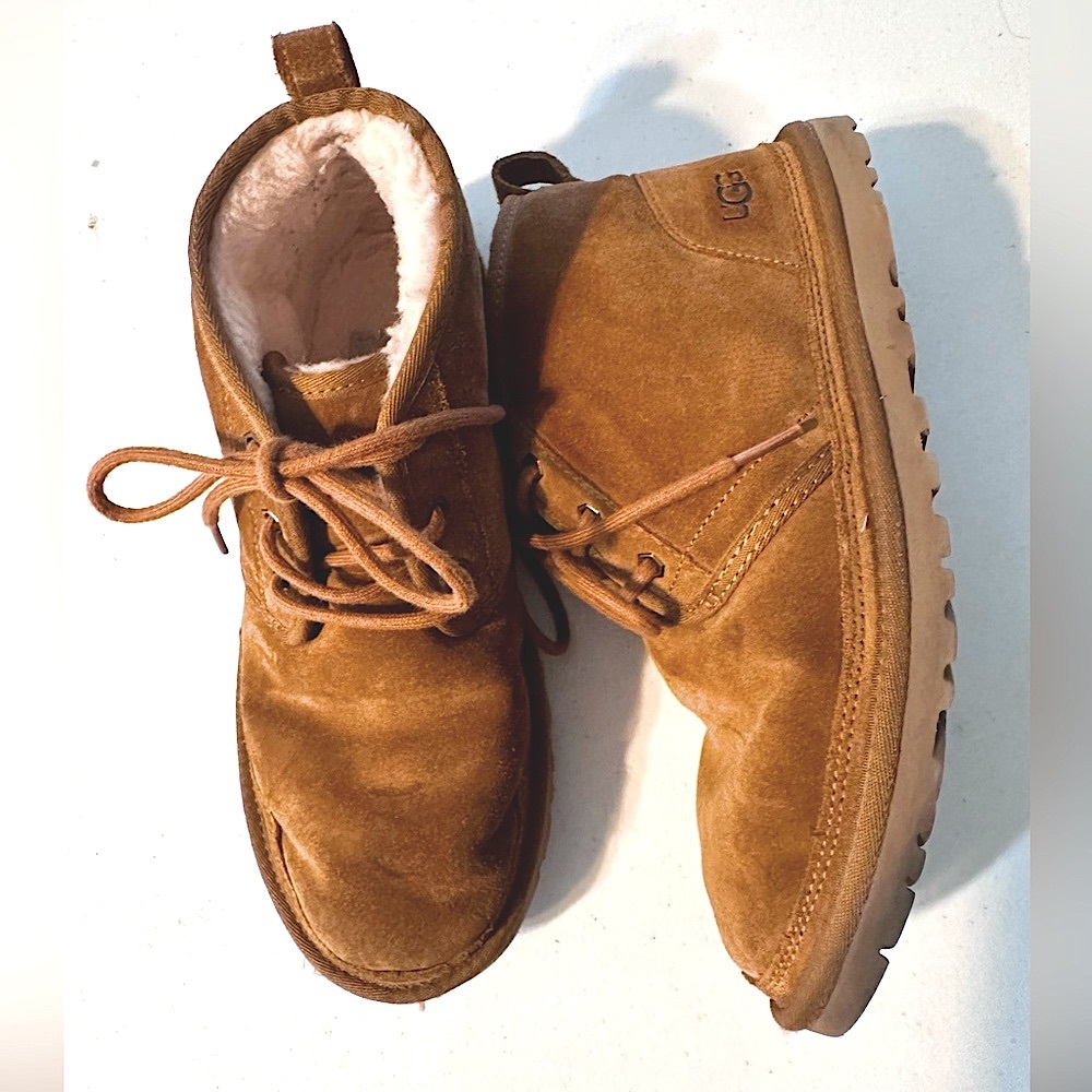 UGG Neumel Tan